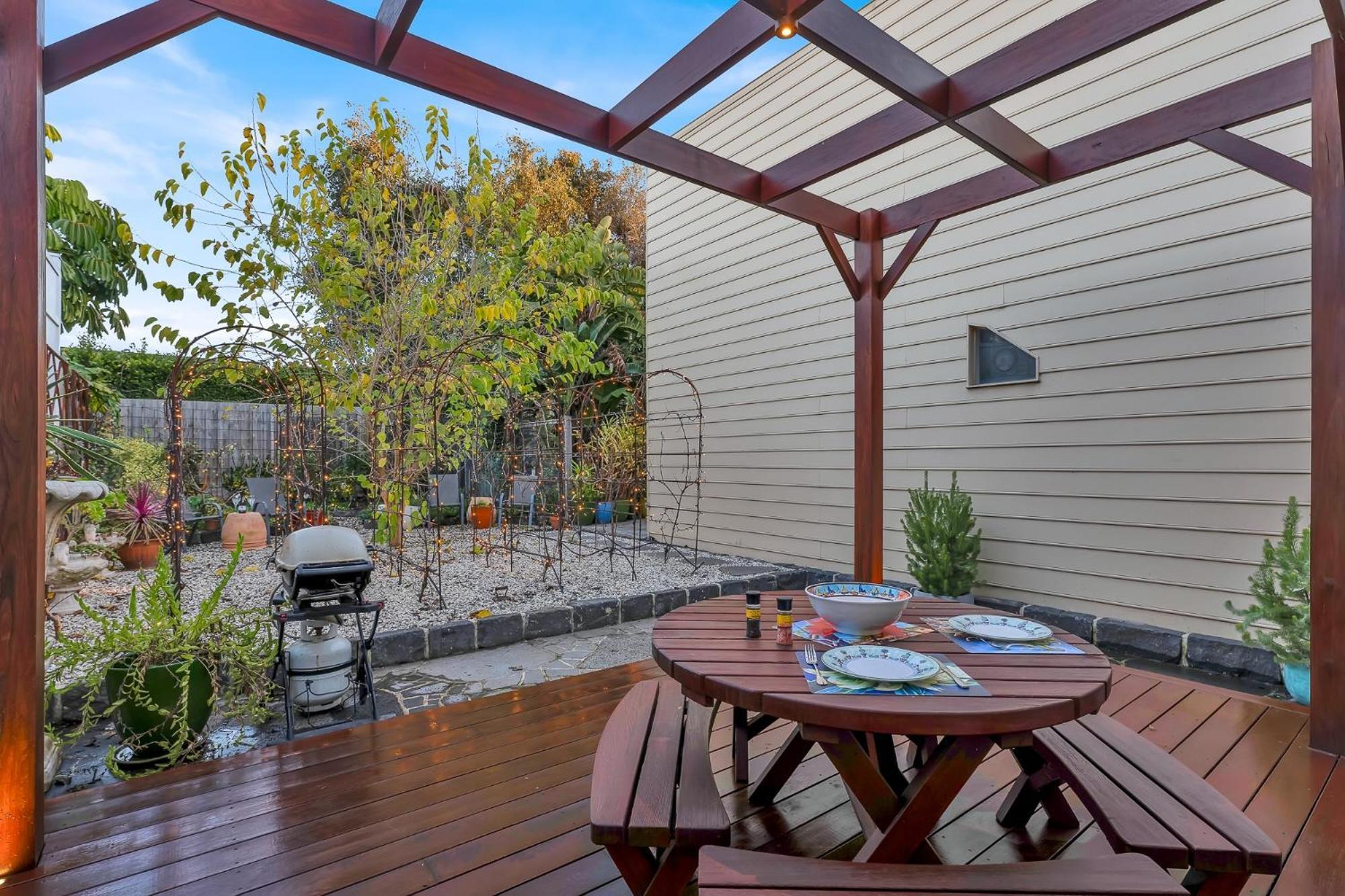 Chateau Yarraville Villa