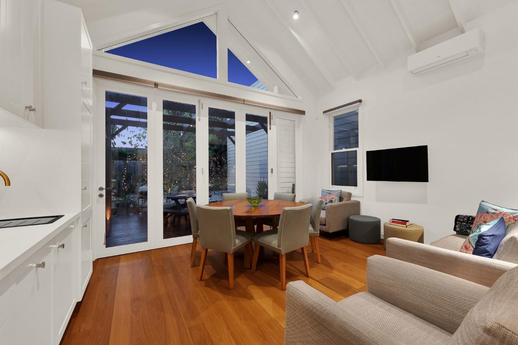 Chateau Yarraville Villa