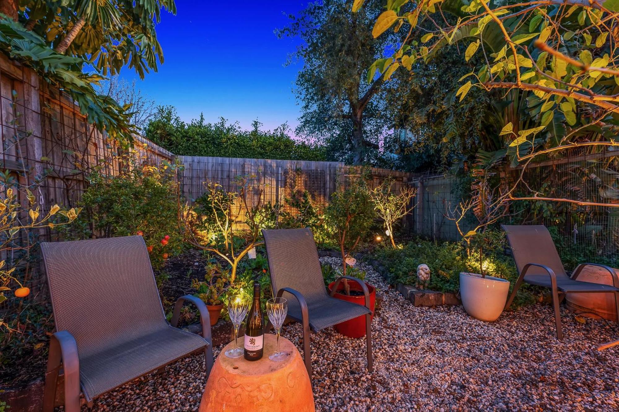 Chateau Yarraville Villa *